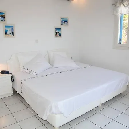 Stunning Sea Front Keroessa, Paros Villa